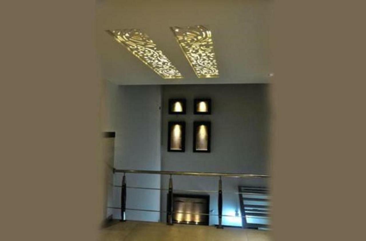 Hotel Diamond Plaza Chandīgarh Exterior foto